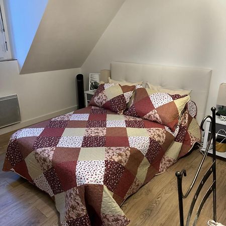 Studio Lumineux De 35M2 Au Coeur De Solesmes Exteriér fotografie